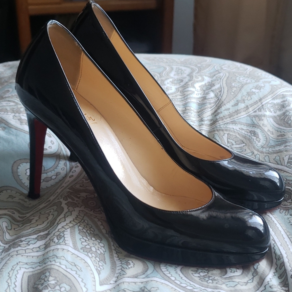 Louboutin 35.5 New Simple Pump 100 Black Patent
